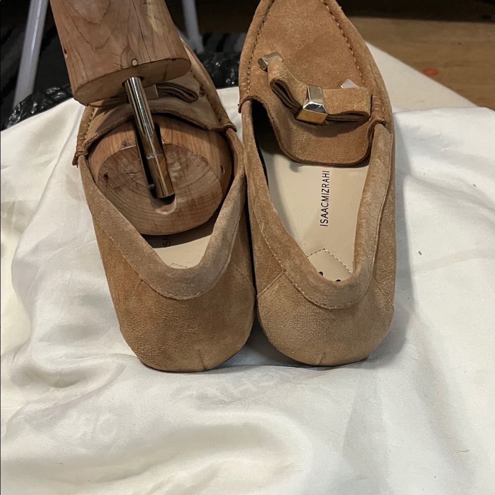 Isaac Mizrahi Tan Suede Loafers with Gold Bow Accent - Picture 6 of 9